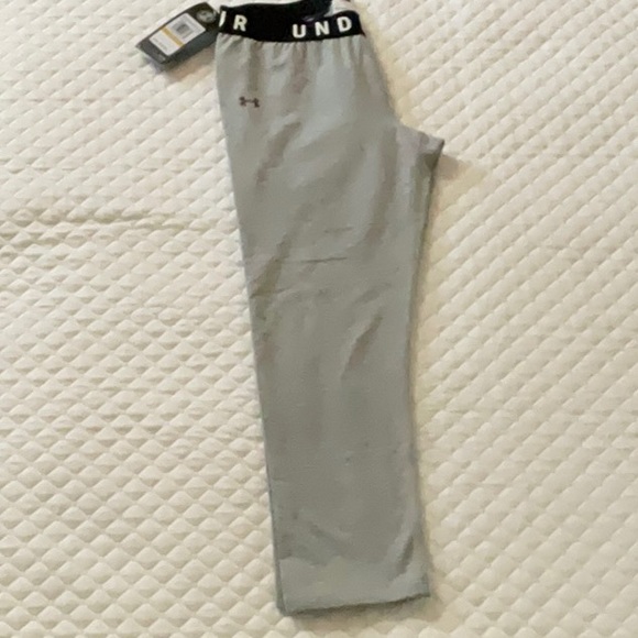 Under Armour workout leggings - Picture 3 of 6